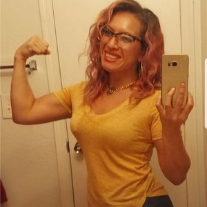 Meet your Posher, Naye